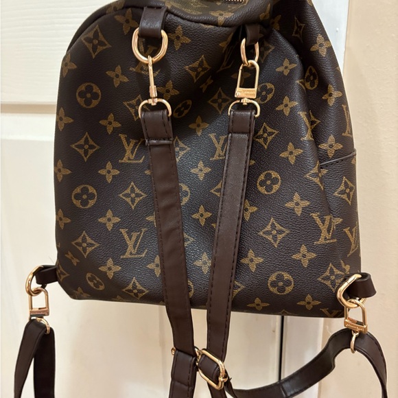 Mini Backpack - Picture 2 of 8